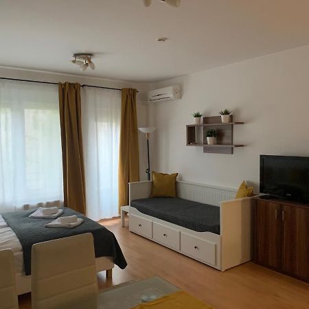 Corvin Fontana Apartment 부다페스트 외부 사진